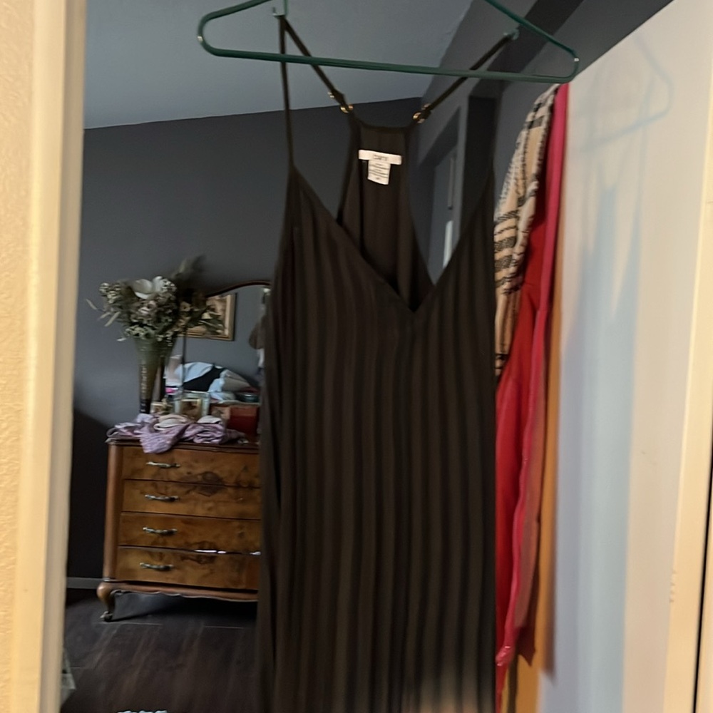 Bar3 ombre spaghetti, strap, razor back accordion, polyester,lined like new - Picture 5 of 8